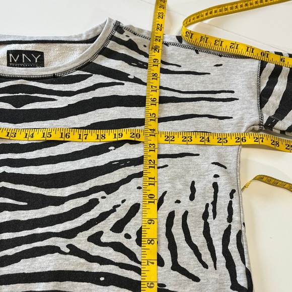 Marc New York Zebra Print Sweatshirt Pullover 3/4 Sleeve Gray Black Animal‎ Top - Picture 3 of 12